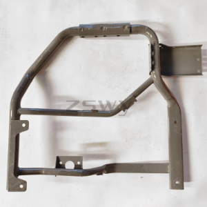 HOWO MAX right fender bracket